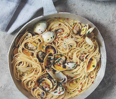 _CH4801_Charter Hall_National_Recipes Xmas 2019_WebTiles_Linguine With Clams_404x3462